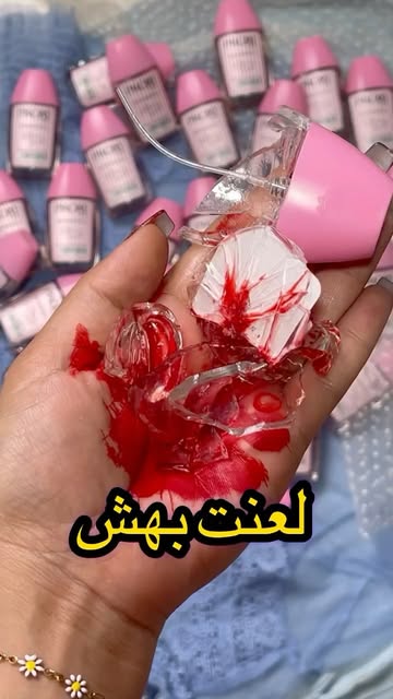 ادکلن جیبی پر طرفدار پروکسی ویکتوریا سکرت