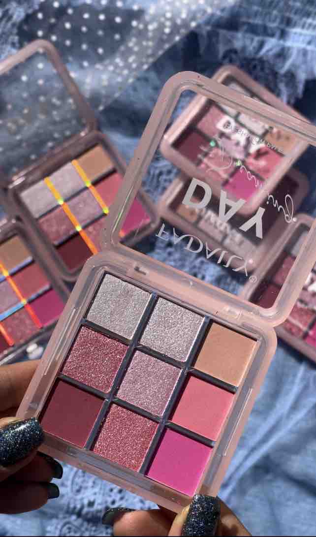 سایه چشم ۹رنگ پیگمنت بالا